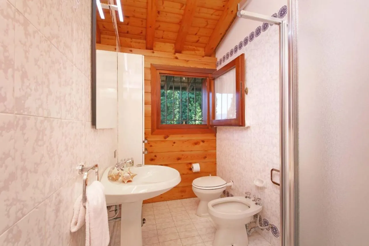 סן פליס דל בנאקו Villa Portesina, Lakefront Villa With Private Pool And Garden Sleeps 10  סן פליס דל בנאקו