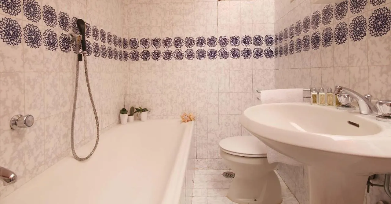 סן פליס דל בנאקו Villa Portesina, Lakefront Villa With Private Pool And Garden Sleeps 10 0*, סן פליס דל בנאקו איטליה